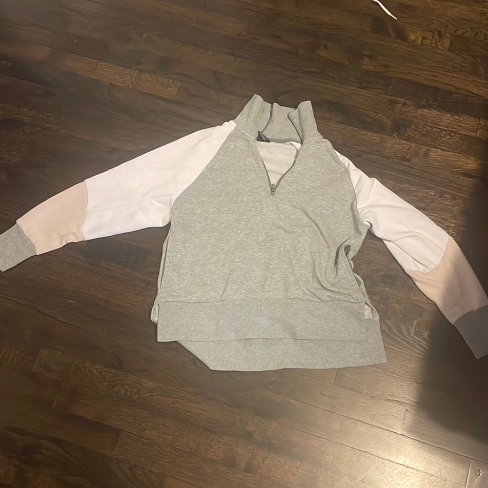 Nike size small quarter zip